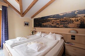 BERG HOTEL LATEMAR SPITZE