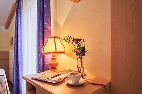 BERG HOTEL LATEMAR SPITZE