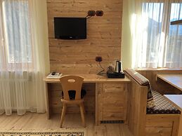 BERG HOTEL LATEMAR SPITZE