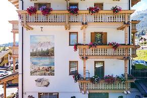 BERG HOTEL LATEMAR SPITZE