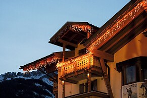 BERG HOTEL LATEMAR SPITZE