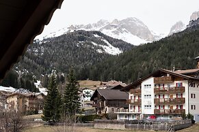 BERG HOTEL LATEMAR SPITZE