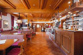 BERG HOTEL LATEMAR SPITZE