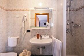 BERG HOTEL LATEMAR SPITZE