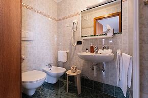 BERG HOTEL LATEMAR SPITZE