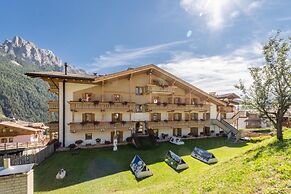 BERG HOTEL LATEMAR SPITZE