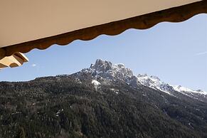 BERG HOTEL LATEMAR SPITZE