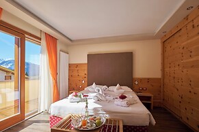 BERG HOTEL LATEMAR SPITZE