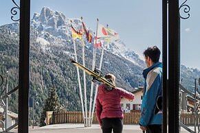 BERG HOTEL LATEMAR SPITZE
