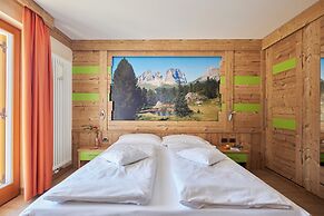 BERG HOTEL LATEMAR SPITZE