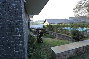 Yercaud Yellow Lake Resorrt and spa