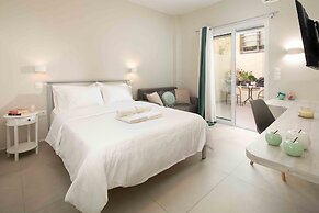 Yard Studio by Corfuescapes