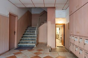 Yard Studio by Corfuescapes