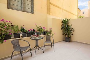 Yard Studio by Corfuescapes