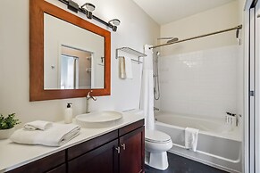 CozySuites at Mill District