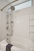 CozySuites at Mill District