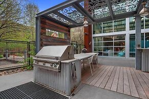 CozySuites at Mill District