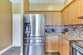 Near Beaches: Pet-friendly Sunrise Escape w/ Patio