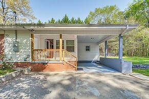 Raleigh Retreat ~ 5 Mi to Dtwn & Historic Oakwood!