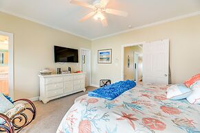 Atlantic Beach Retreat w/ 2 Decks: Steps to Beach!