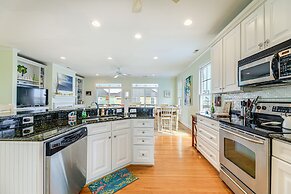 Atlantic Beach Retreat w/ 2 Decks: Steps to Beach!