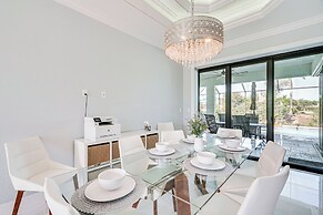 8 Mi to Dtwn: Canalfront Home in Cape Coral!