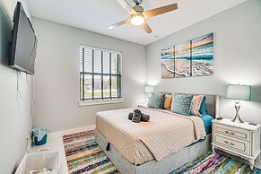 8 Mi to Dtwn: Canalfront Home in Cape Coral!