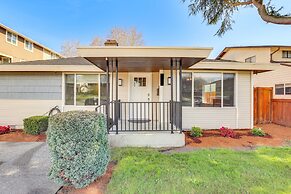 Renton Home: Gazebo w/ TV & Bbq, 15 Mi to Seattle