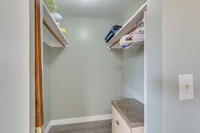 Renton Home: Gazebo w/ TV & Bbq, 15 Mi to Seattle