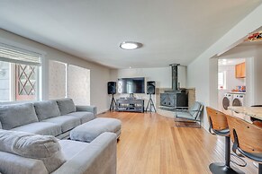 Renton Home: Gazebo w/ TV & Bbq, 15 Mi to Seattle