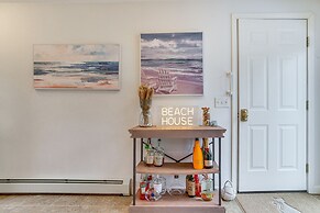 Charming Cape Cod Home ~ 1 Mi to Megansett Beach