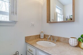 Charming Cape Cod Home ~ 1 Mi to Megansett Beach