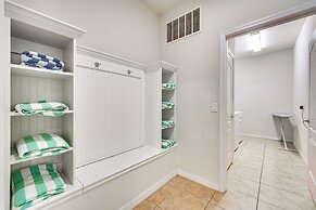 8 Mi to Disney World: Family-friendly Retreat!