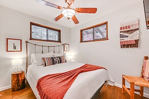 Forest Views & Fire Pit: Cozy Pine Cabin