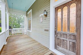 Walk to Downtown: Historic Home in Mobile