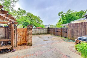 Walk to Downtown: Historic Home in Mobile