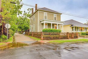 Walk to Downtown: Historic Home in Mobile