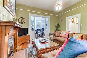 Walk to Downtown: Historic Home in Mobile