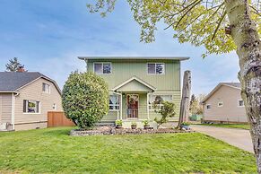 Charming Tacoma Vacation Rental: 2 Mi to Downtown!