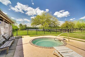 Biloxi Resort Cottage w/ Pool & Lake Access!