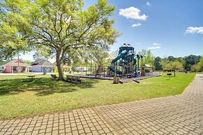 Biloxi Resort Cottage w/ Pool & Lake Access!