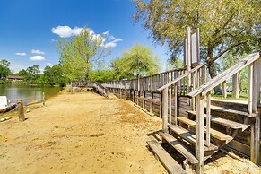 Biloxi Resort Cottage w/ Pool & Lake Access!