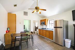 Biloxi Resort Cottage w/ Pool & Lake Access!