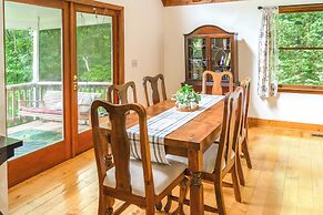 Sky Valley Retreat w/ Fire Pit & Mountain Views!