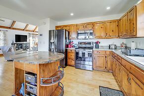 Sky Valley Retreat w/ Fire Pit & Mountain Views!