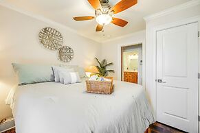 Lakefront Lake Oconee Home: Boat Dock + Hot Tub