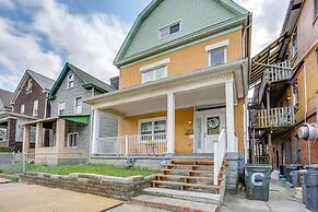 Cozy East Pittsburgh Home - 7 Mi to Frick Park!