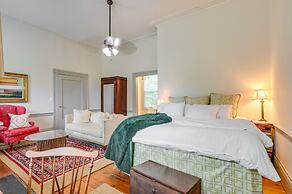 Milledgeville Home w/ Fire Pit + Pond Access!