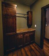 Eldondale -- 22-zone3272 4 Bedroom Home by RedAwning