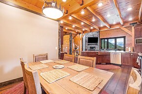 Eldondale -- 22-zone3272 4 Bedroom Home by RedAwning